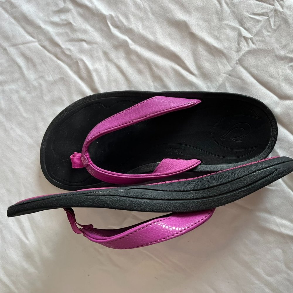 Olukai sandal, sz 6, purple
